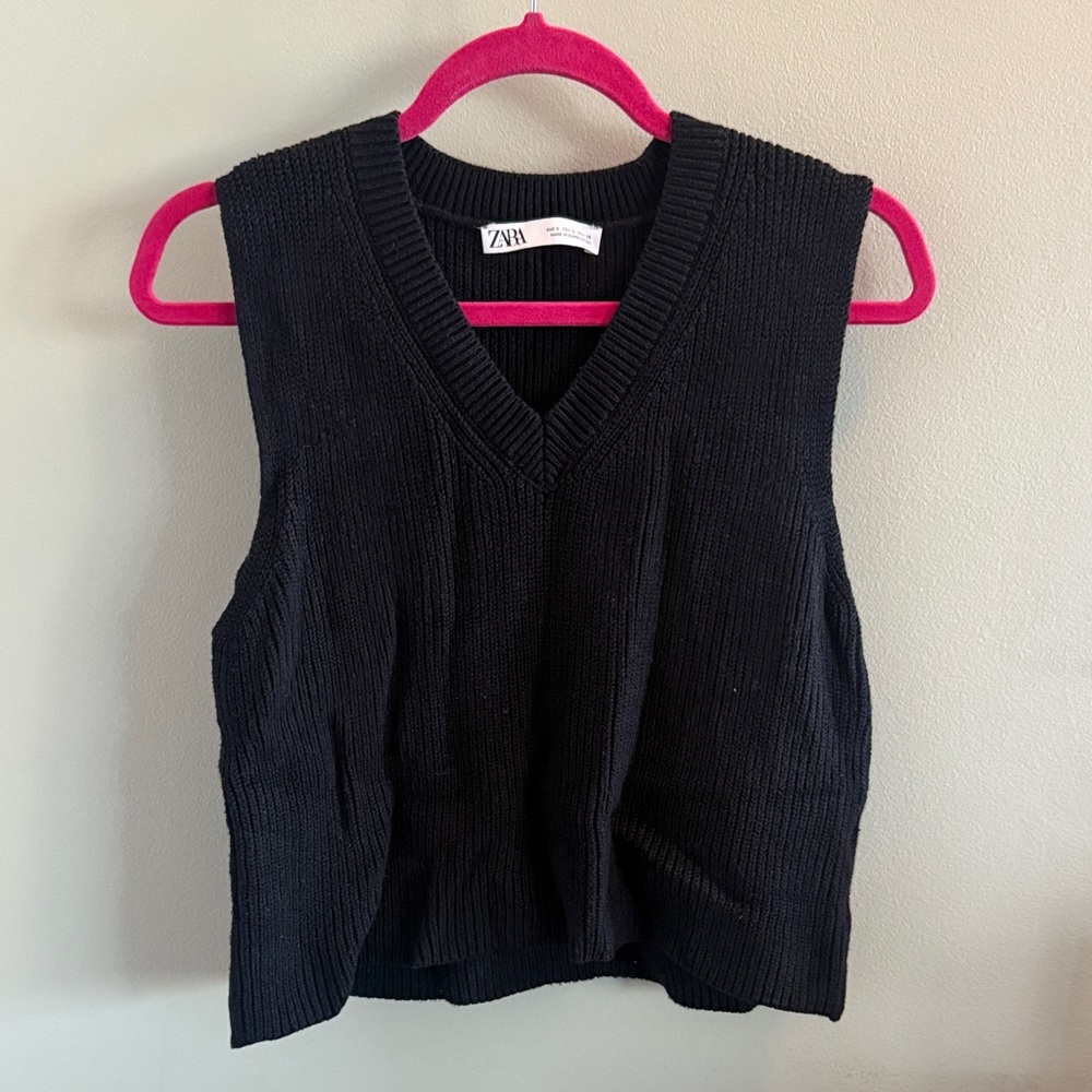 Zara Black Sleeveless Knit Vest Size S